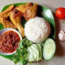 Lalapan Ayam Kampung